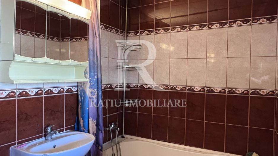 Casa cu 4 camere de inchiriat | Parcare acoperita | Tokai | Oradea - Poză 14