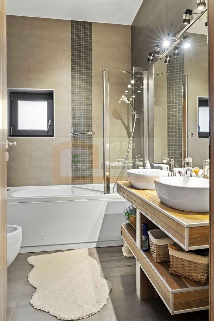 Deschidere Lac Snagov, Semineu, Garaj barca cu lift, ponton - Poză 34