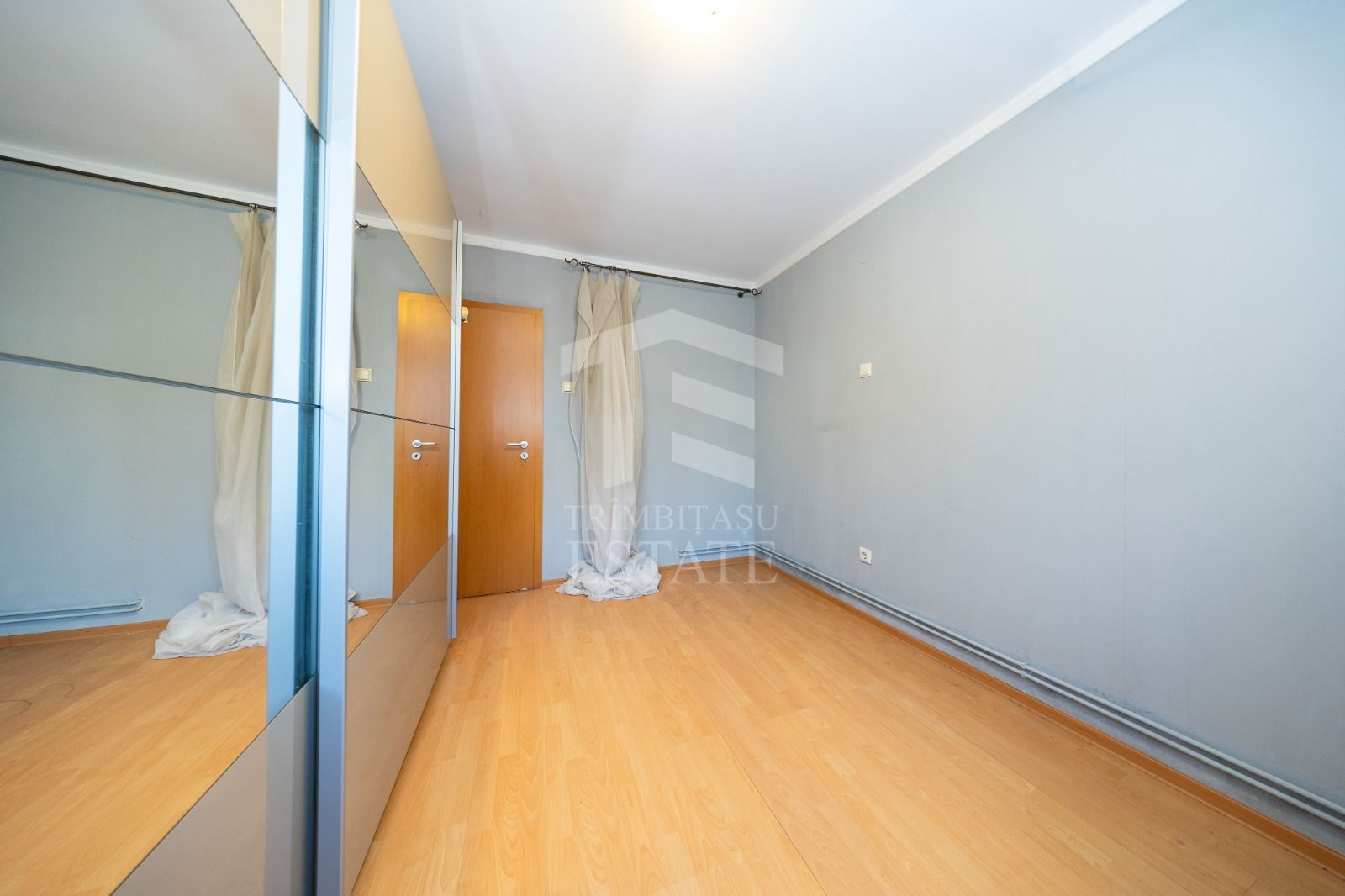 Sânpetru-Apartament cu 3 camere+terasa 20 mp - Poză 3