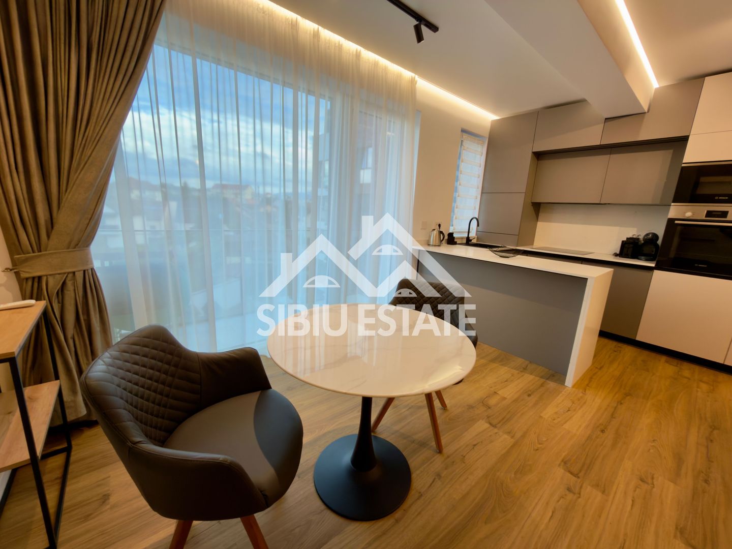 Apartament central finisare premium parcare subterana imobil nou - Poză 7