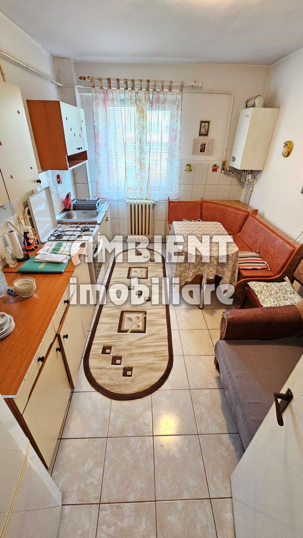 Apartament 2 camere, etaj 1, zona CENTRU; - Poză 3