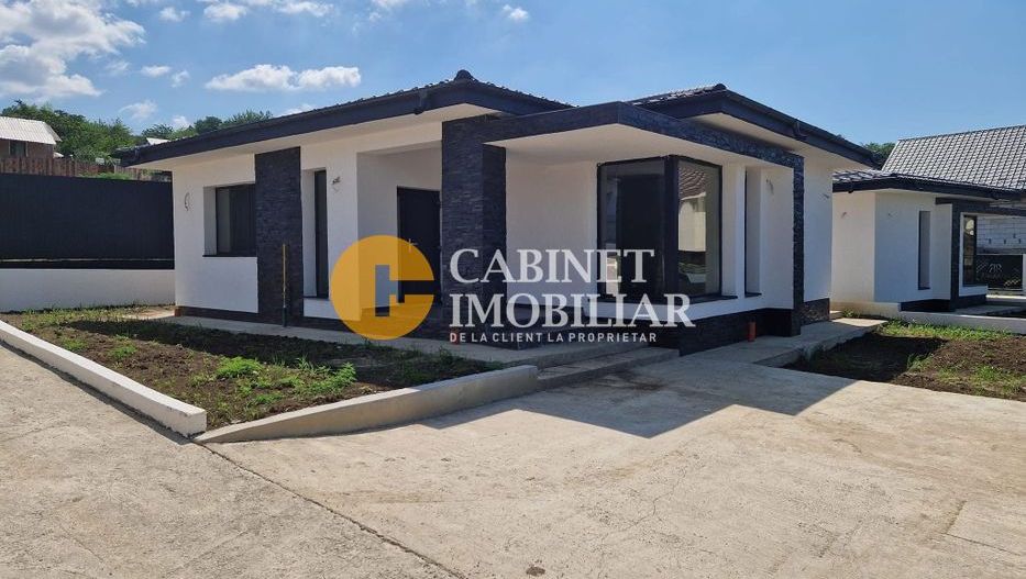 Visan - Bucium Casa 3 camere INTABULATA - Placa de beton - La asfalt - Poză 1