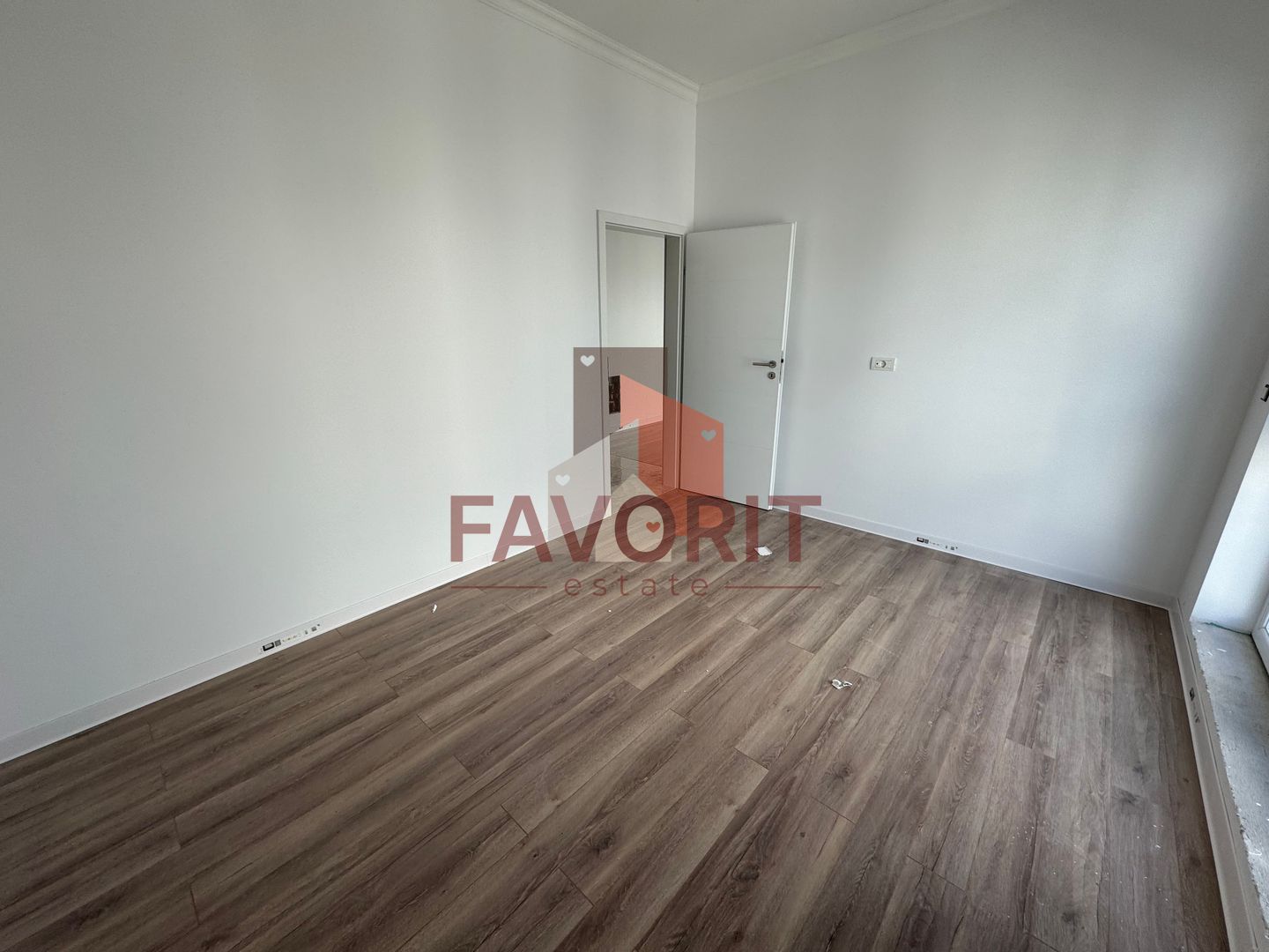 Compartimentare eficienta. Terasa generoasa. Disponibil imediat - Poză 5