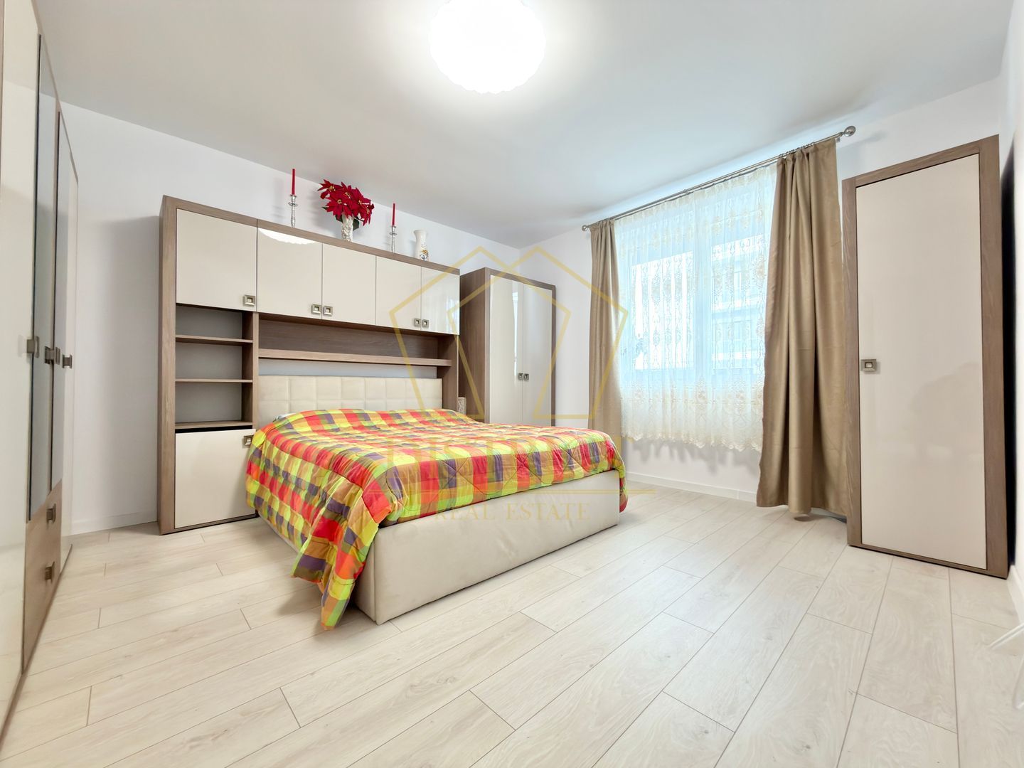 Apartament cu 1camera decomandat mobilat si utilat in Giroc in spate la Hotel IQ - Poză 1