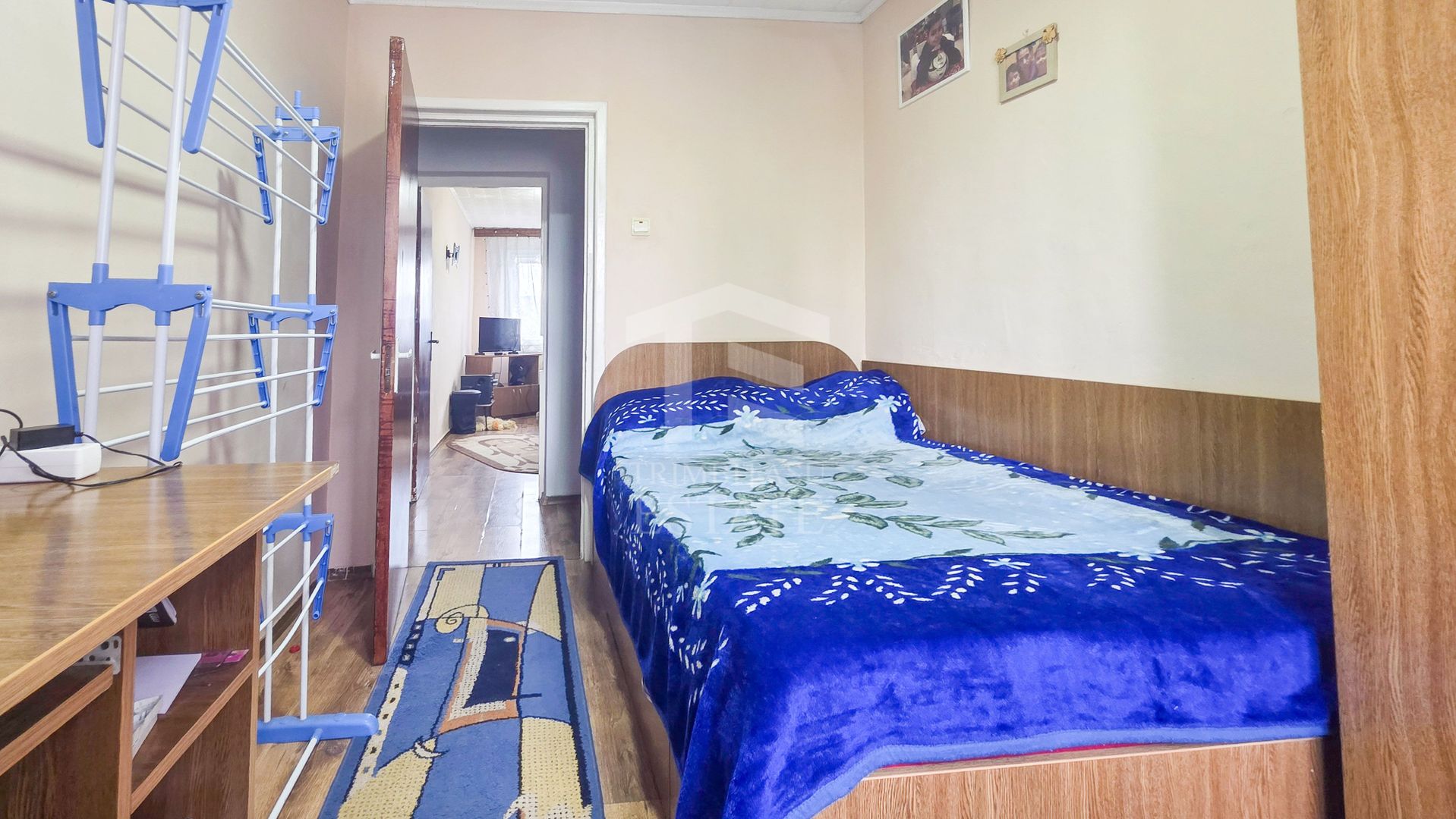 Apartament intim de 3 camere, complet mobilat și utilat + centrala - Poză 9