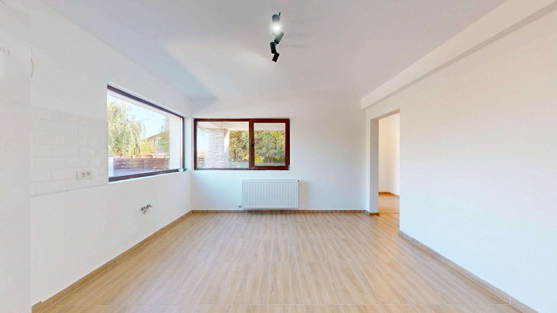 Casa Duplex cu 3 dorm.+ Dressing + Panouri Solare! Cu 2 intrari! - Poză 8