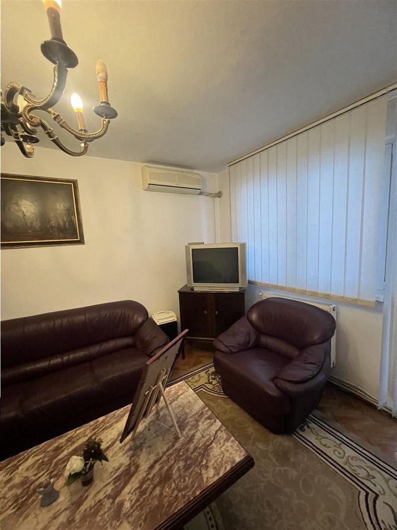 4 camere etaj 1 langa Fac Dragan mobilat utilat - Poză 4