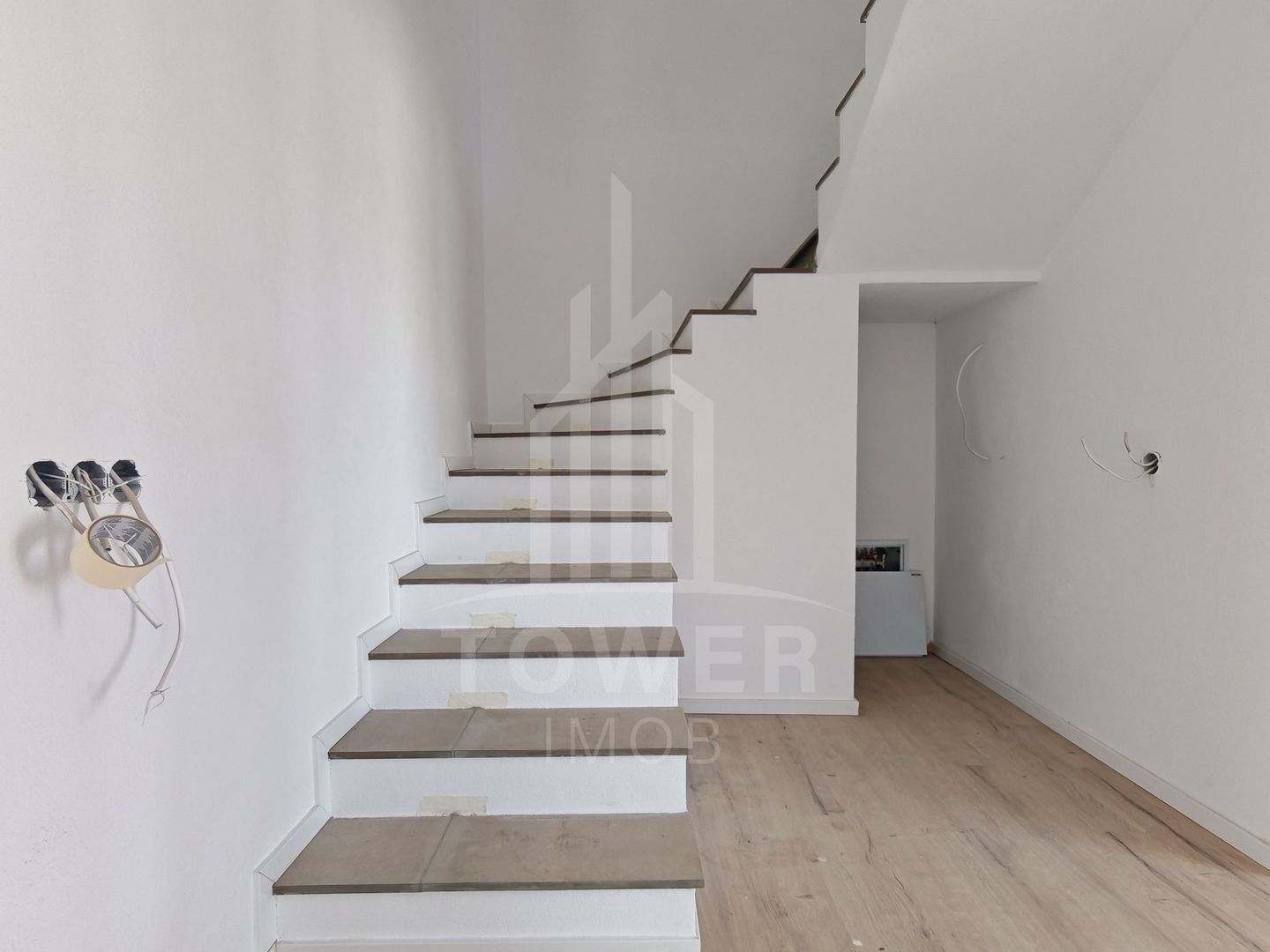 Casă tip duplex de vânzare | Zona Veterani de Război - Poză 10