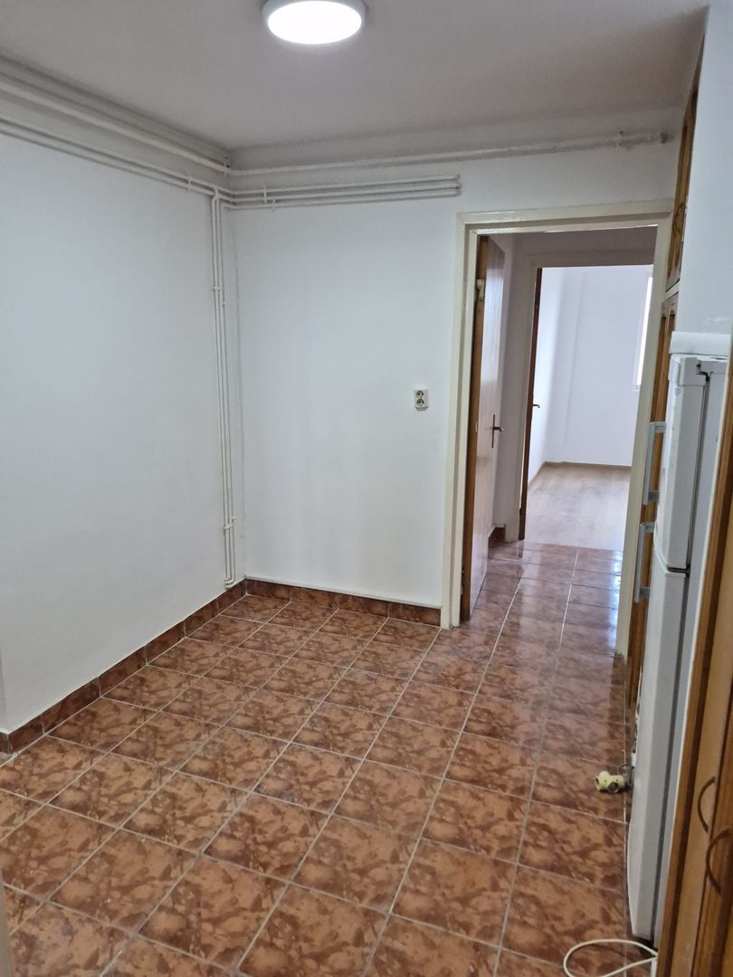 Militari – Piata Veteranilor, 2 camere decomandate, Centrala proprie, Metrou - Poză 5