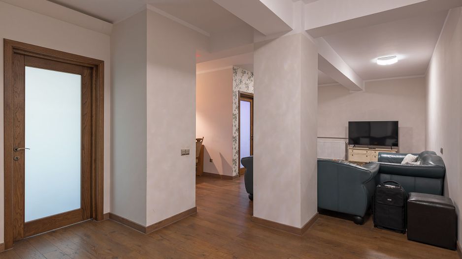 [Exclusiv] Apartament 3 camere 77 mp, în Gruia, cu garaj - Poză 20