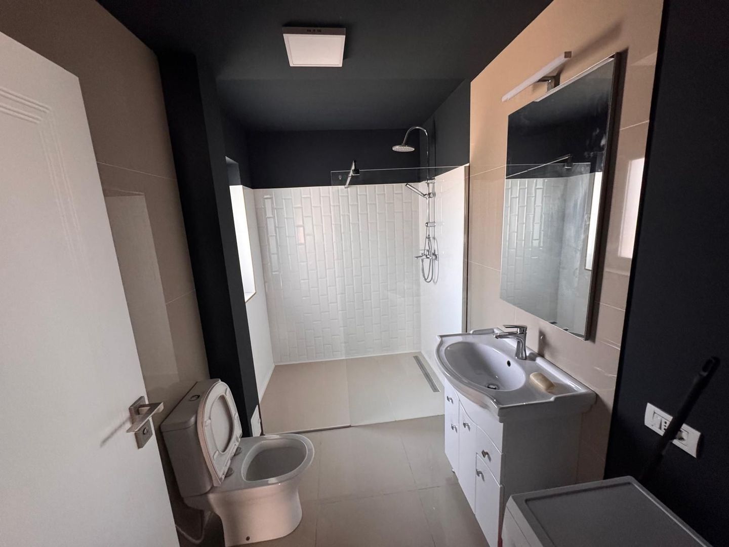 Giroc | Str. Cometei | Etaj 1 | 2 camere | Parcare privată - Poză 3