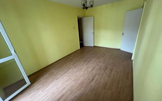Apartament 4 camere, etaj 1/4, zona Mausoleul Eroilor - Sud - Poză 2