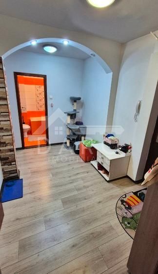 2 camere decomandate , in Aleea Carpati , zona linistita. - Poză 3