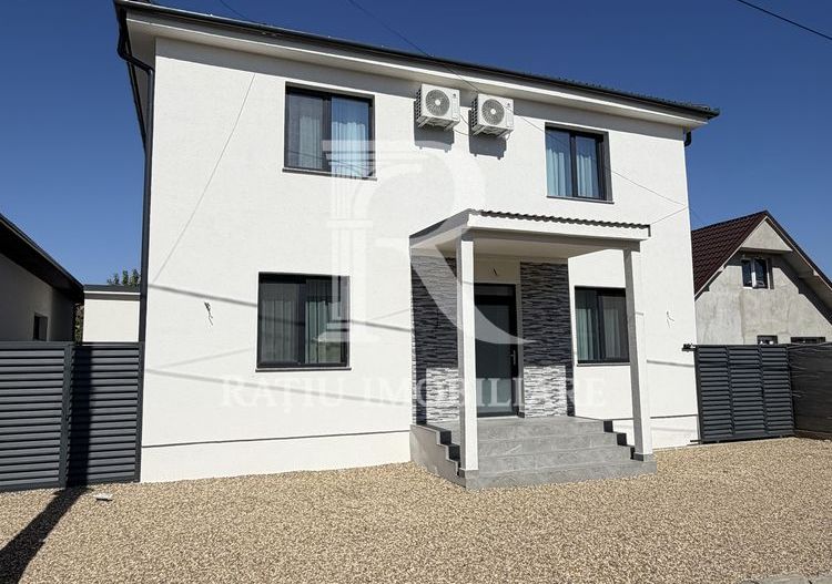 Casa cu 4 dormitoare | Jacuzzi | Sauna | Sanmartin | Oradea - Poză 1