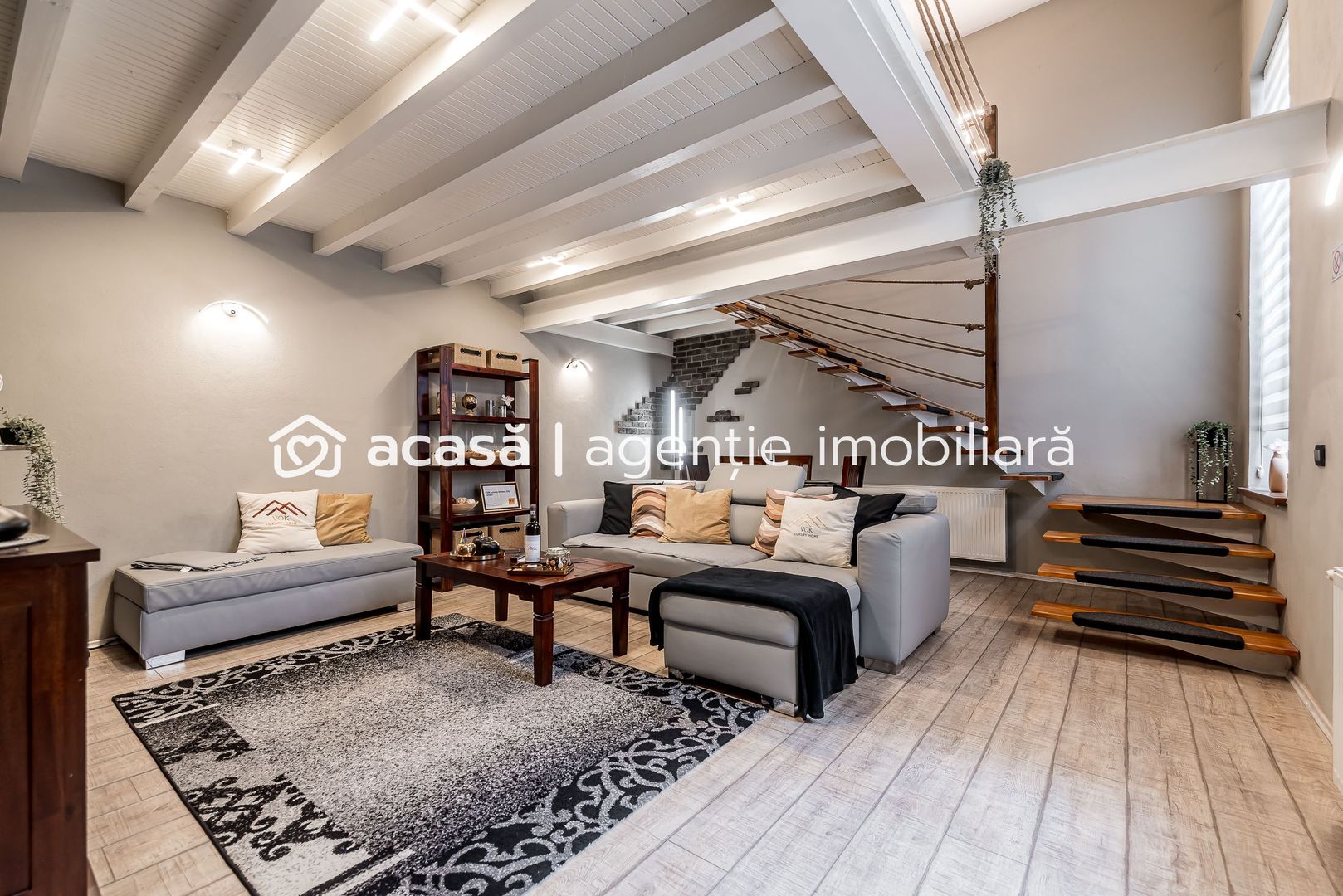 Apartament tip Loft ultracentral | parter | 90 mp | pe 2 niveluri - Poză 1