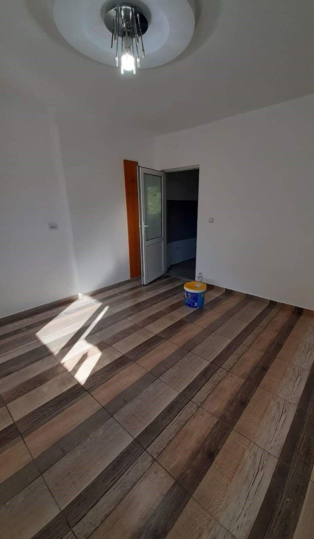 Garsoniera complet restaurata - Poză 2