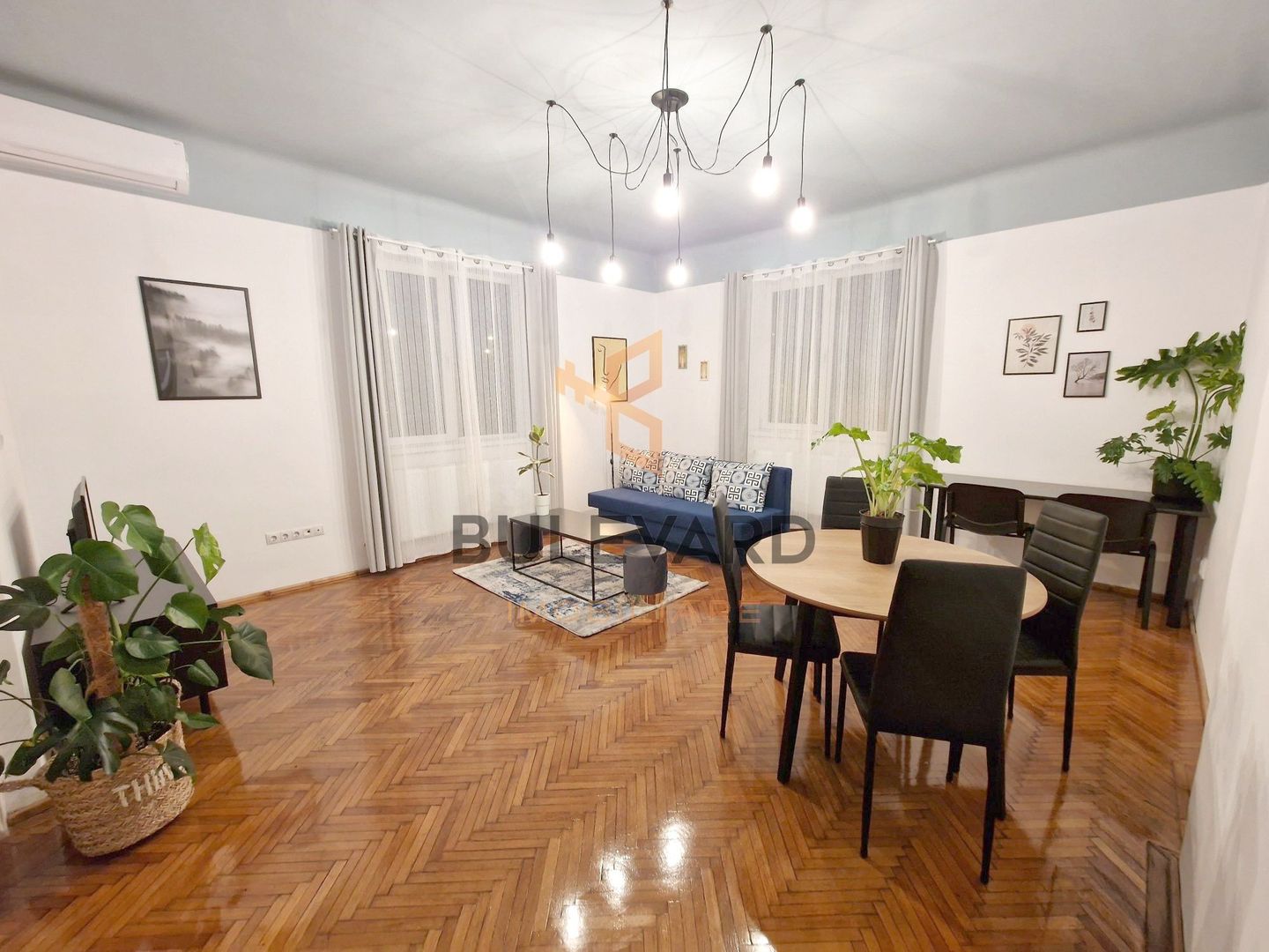 Apartament cu 2 camere, zona Facultatii de Litere! - Poză 1