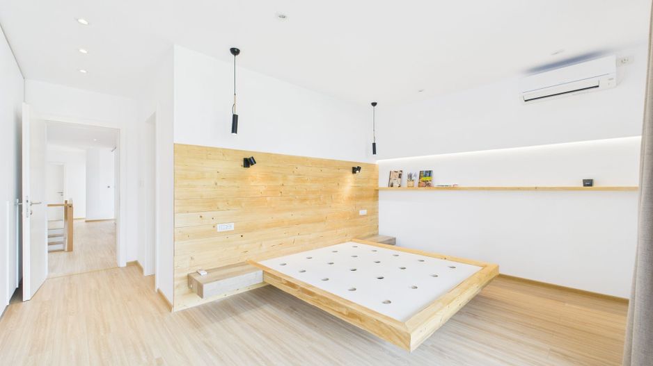 Casă modernă și elegantă, mobilată și utilată - Poză 19