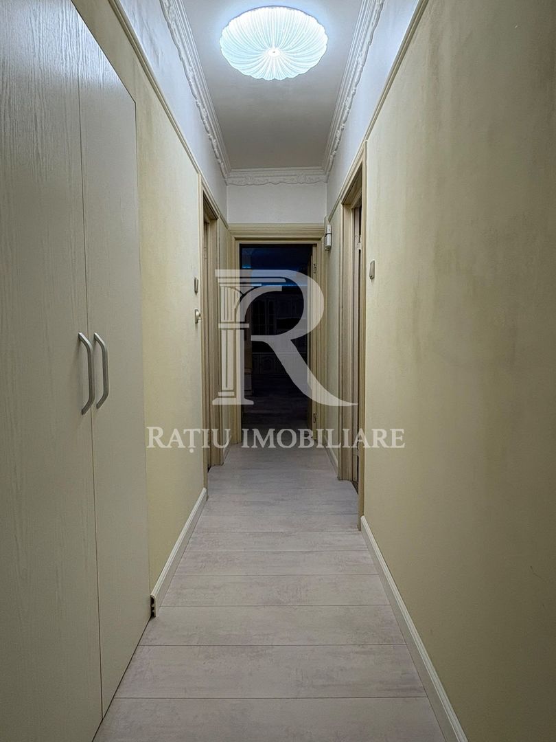 Apartament cu 3 camere | Zona Centrala | Oradea - Poză 11