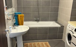 Uranus Plaz- Soarelui, centrala proprie, loc parcare privat. - Poză 9