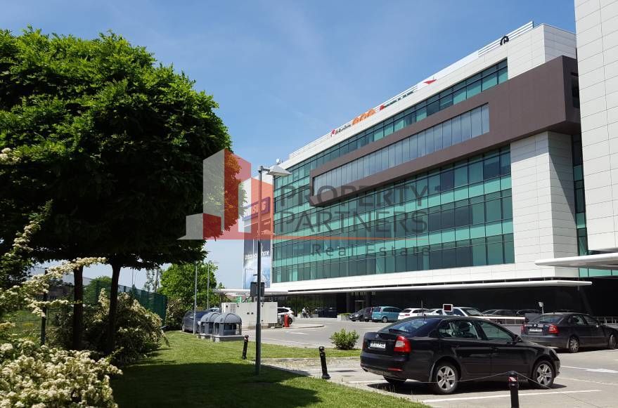 Spatiu comercial - Parter cladire de birouri - 405 mp - Showroom - Poză 3