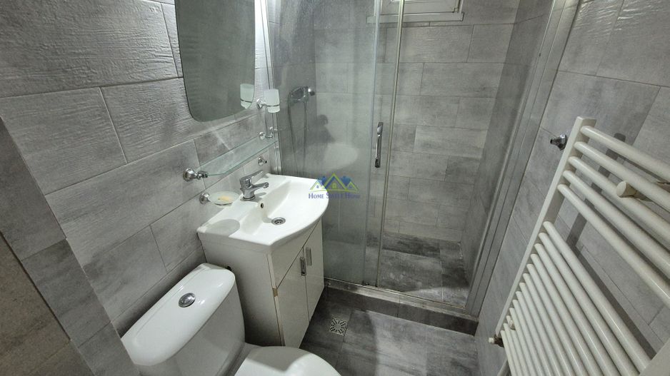 Vand Apartament 2 camere, zona Pietonala, et.3/3, st-45m, balcon, C.T. - Poză 8