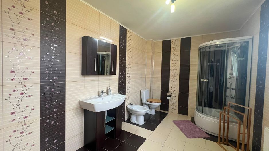 Casă individuală premium – 225 mp utili, teren 700 mp - Poză 19