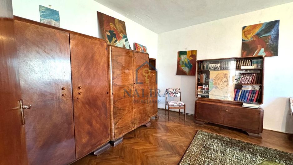 Apartament tip casa de vanzare  P+2  cu garaj -  Sasar - Poză 15