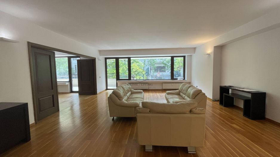 APARTAMENT SUPER CU 4 CAMERE IN DOROBANTI CAPITALE - Poză 21