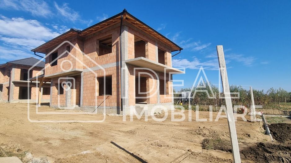 Casa Individuala cu 450 mp de curte si Carport, in Poplaca - Poză 6