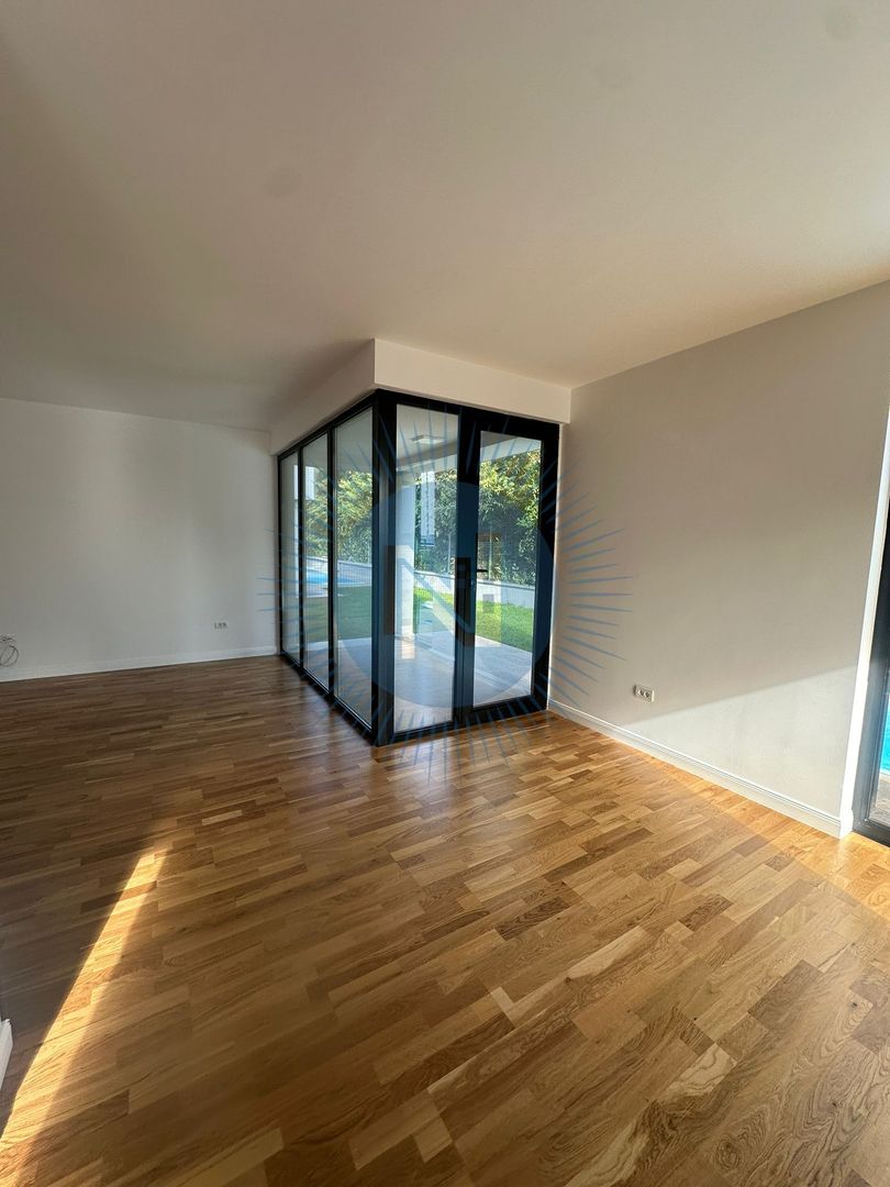 Vila cu 5 camere cu piscina proprie - scoala Americana - Poză 10