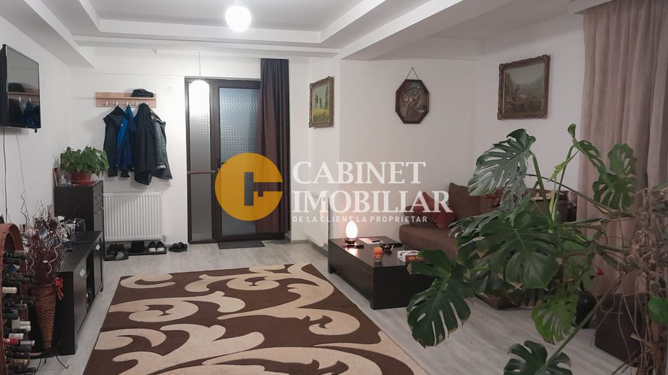 2 camere DECOMANDAT+CURTE+MAGAZIE+LOC DE PARCARE---REDIU - Poză 1