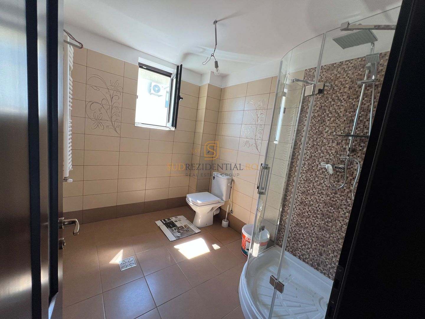 Vila individuala cu 7 camere, 5 dormitoare, teren 363 mp-Com. Berceni - Poză 19