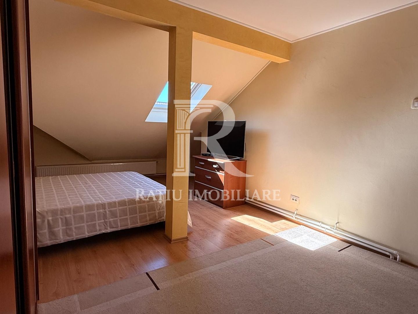Casa cu 3 camere de inchiriat | Pet Friendly  | Zona Centrala - Poză 8