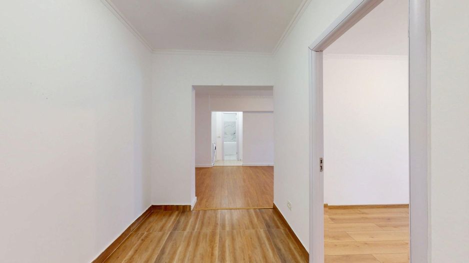 LACUL TEI - Circa 7 | 3 Camere Renovat | 1/8 | 73mp | 1983 - Poză 4