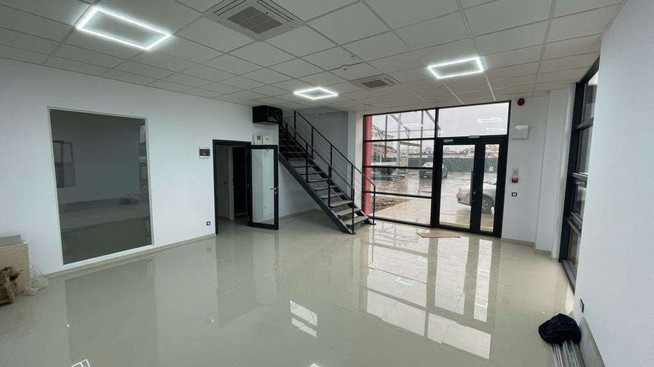Hala 594 mp de inchiriat in Chitila, acces TIR si birouri clasa A - Poză 2