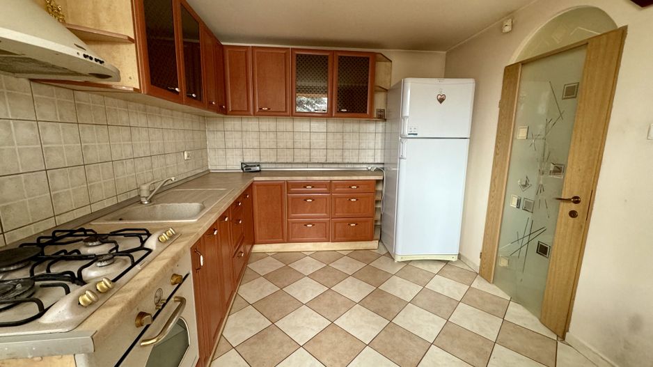 Casă individuală de vânzare în Săcele | Teren 781 mp | 3 Dormitoare - Poză 9