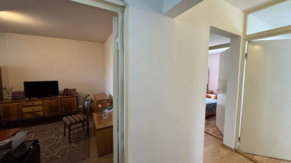 Apartament decomandat cu 3 camere in Florilor, strada Crinului - Poză 10