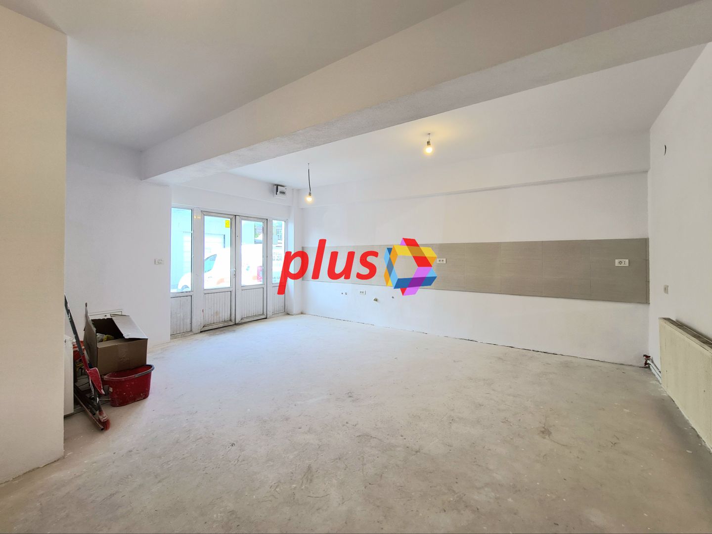 Spatiu birouri de închiriat Brasov - 33 mp # plus-imo.ro - Poză 1