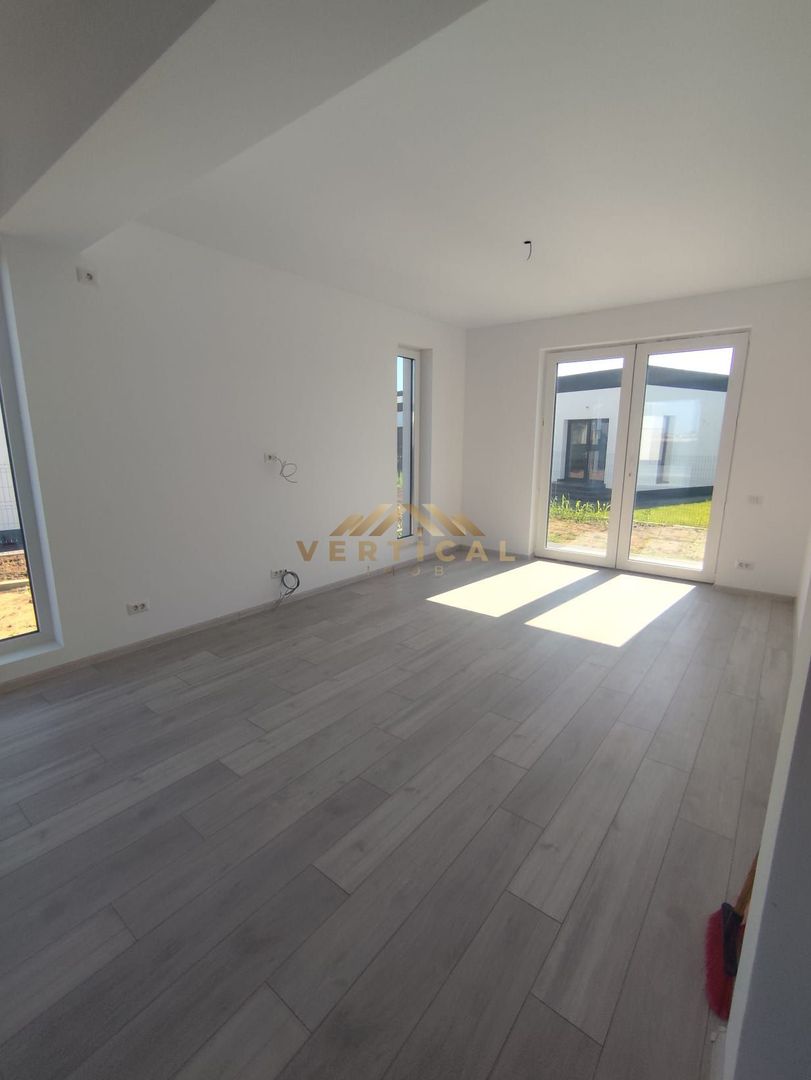 casa in comunitate - Poză 7