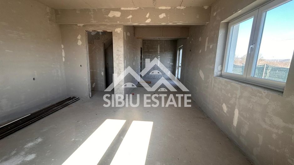 Casa duplex de vanzare 4 camere, 2 bai-s.u. 142 mp. PRET AVANTAJOS - Poză 6