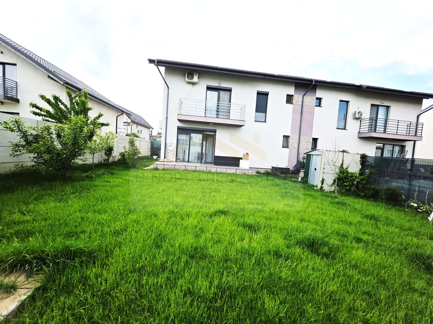 Duplex modern de închiriat în Odăi (Otopeni) | 3 dormitoare Panouri Fotovoltaice - Poză 1