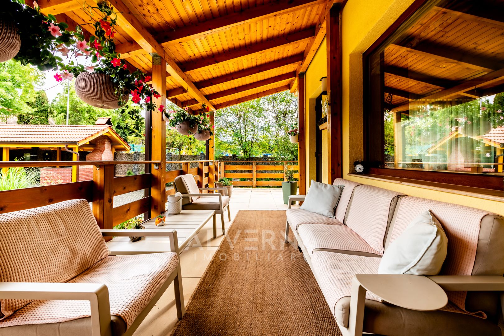 Casa individuala 268mp | 4 dormitoare + studio | 1100mp teren | Faget - Poză 3