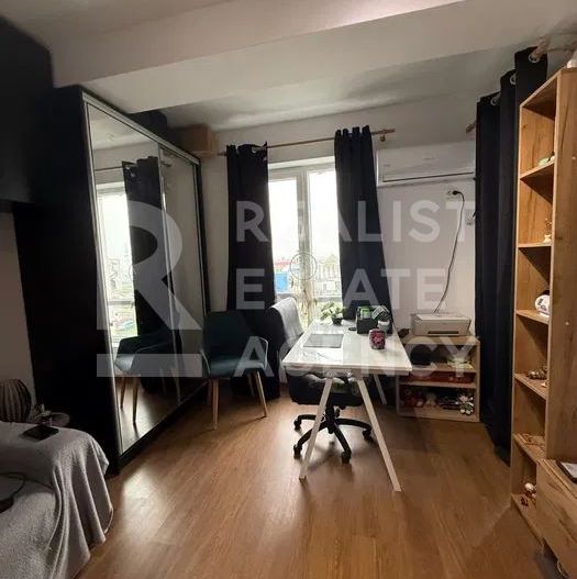 Vânzare, garsonieră în zona Militari Residence - Poză 2