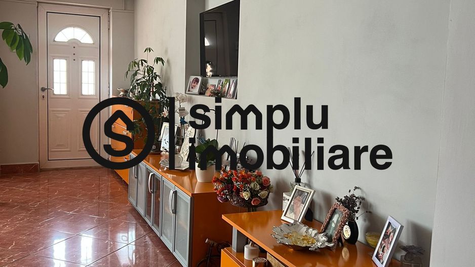 Vila S+P+1+M Lapus, str Paunitei - Poză 8