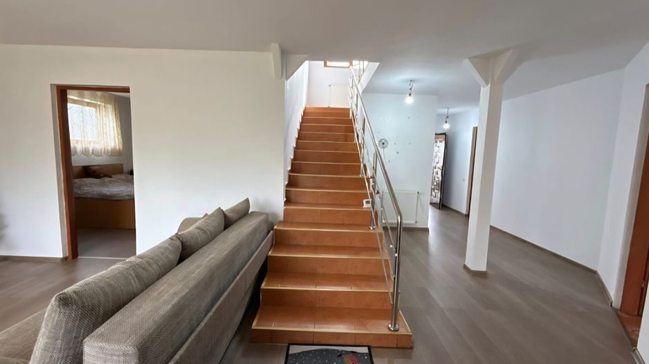 Casa de inchiriat | Snagov | acces direct la lac | ponton propriu - Poză 5