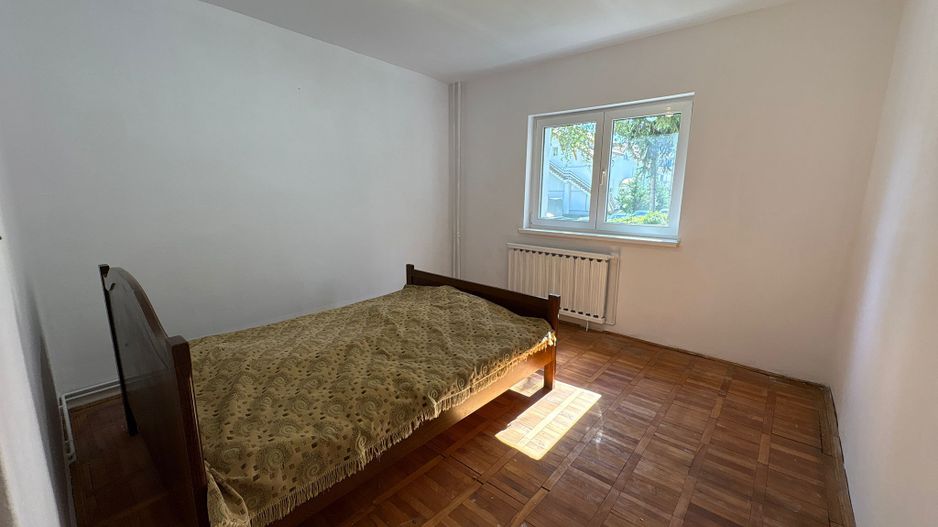 Apartament 2 camere decomandat str. Crângului (parter) lângă liceul Economic - Poză 8