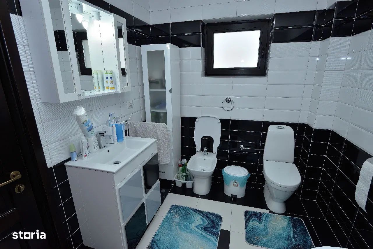 Casa individuala 7 camere Targu Neamt - Poză 9