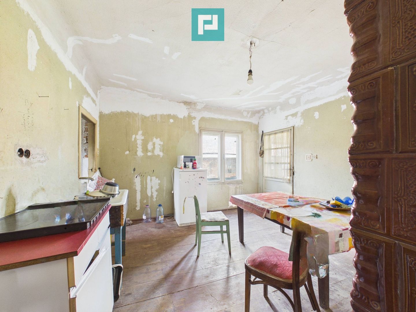 Casă cu teren de 1800 mp, în Buteni, Arad - Poză 11