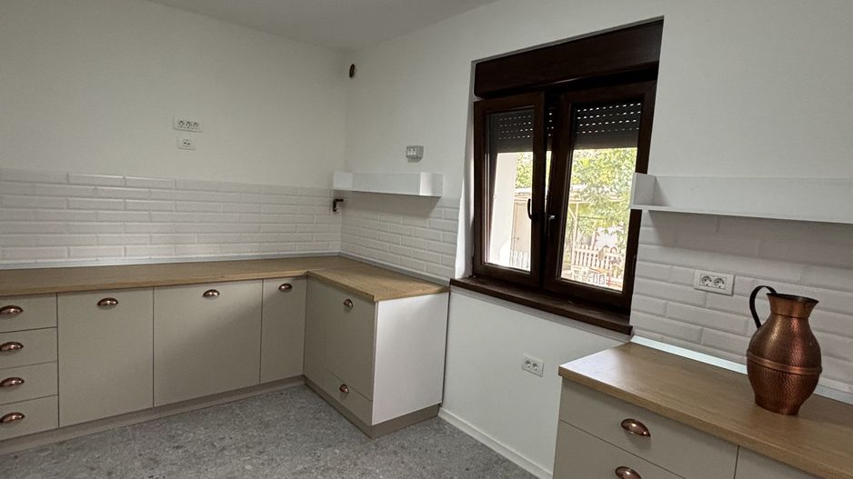 Apartament generos la casa,zona Bogdanestilor - Poză 9